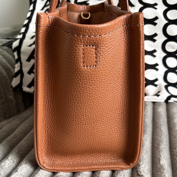 Marc Jacobs Tan Leather Tote Bag - Picture 5 of 9